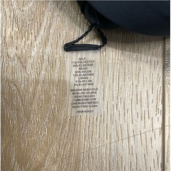 Johnny Was Calme Endurance Sports Bra In Onyx - Picture 6 of 8